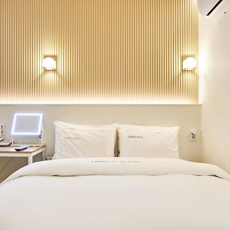 Urban Hotel พย็องแท็ก ภายนอก รูปภาพ